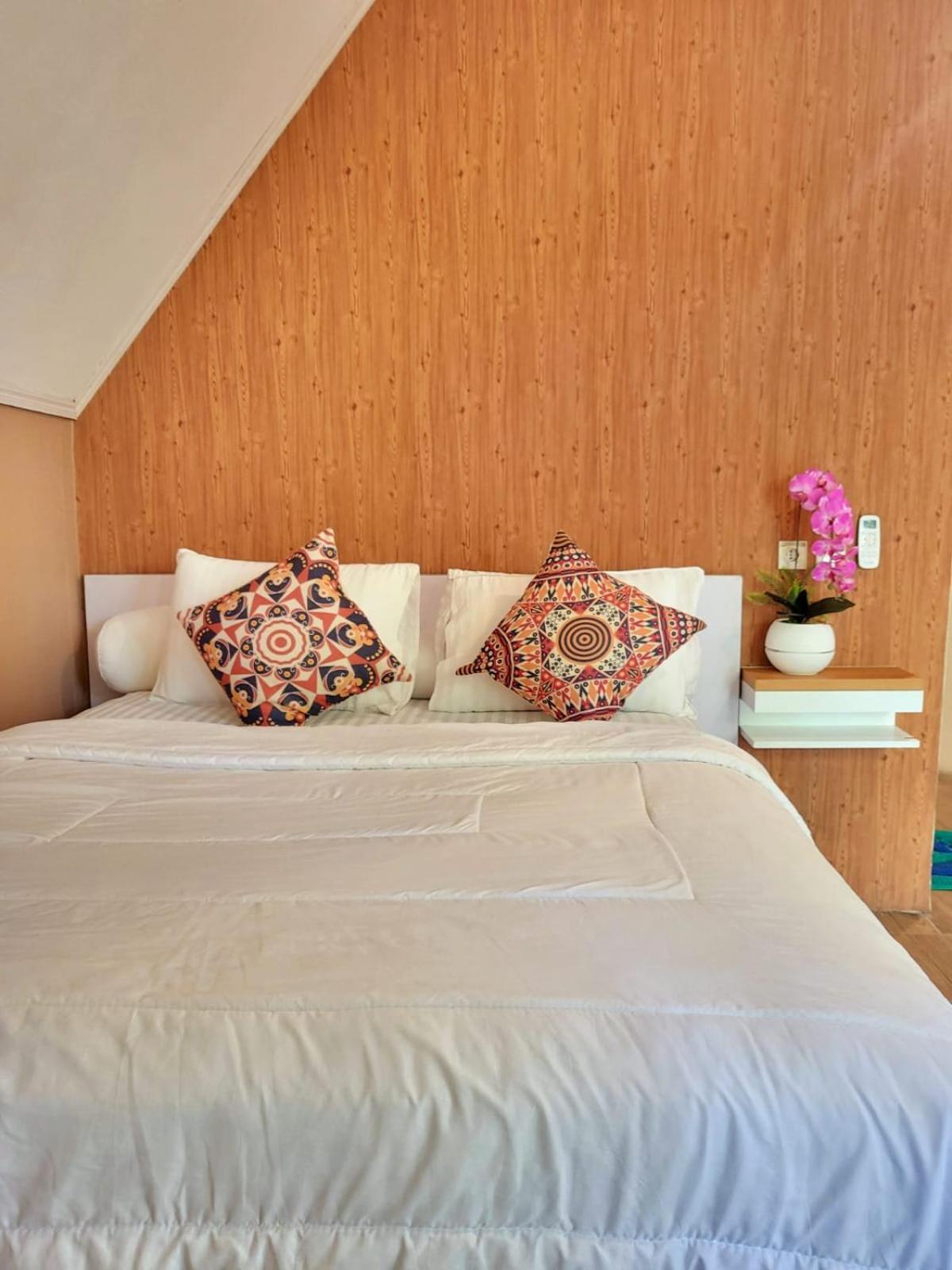 Bruri Villa Alor Kecil Екстер'єр фото